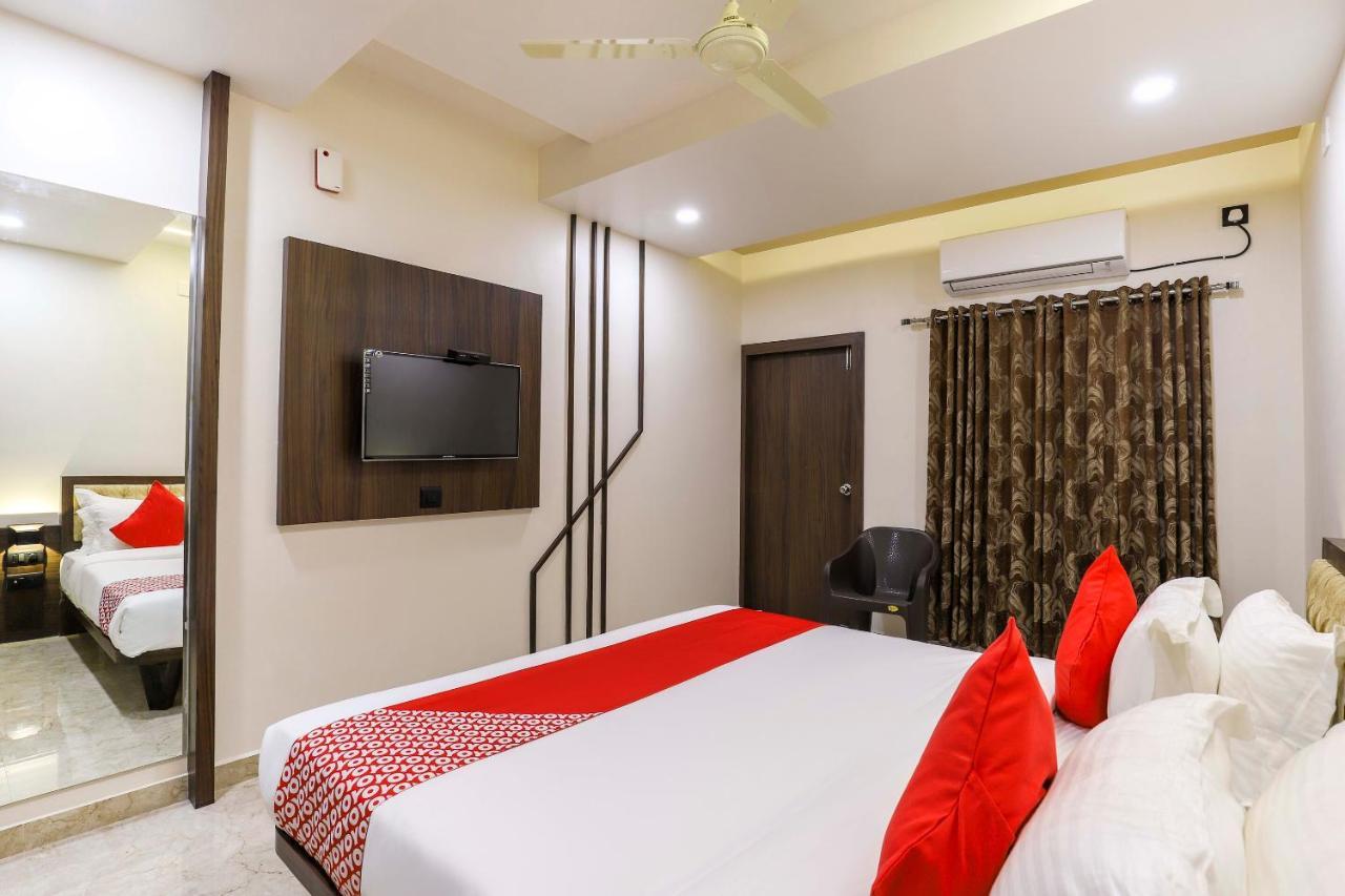 Oyo 47620 Hotel Matangi Motel Delvada Kültér fotó